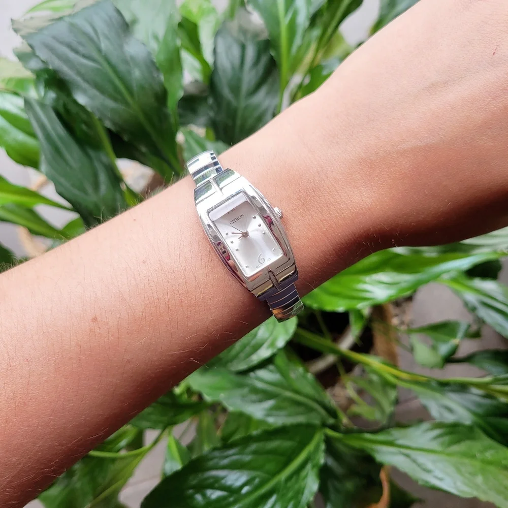 Vintage Silver Citron Quartz Watch